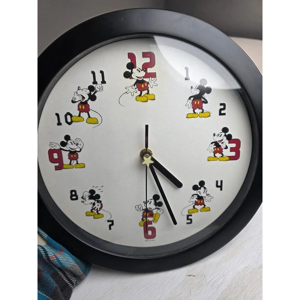 Disney Mickey Mouse Wall Clock Black Round Quartz Analog 10 Inch Y2K Classic